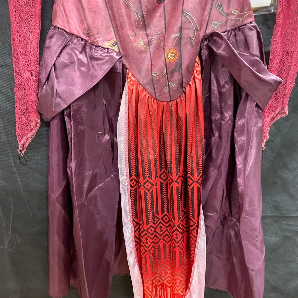 Disney Hocus-pocus Sarah Sanderson